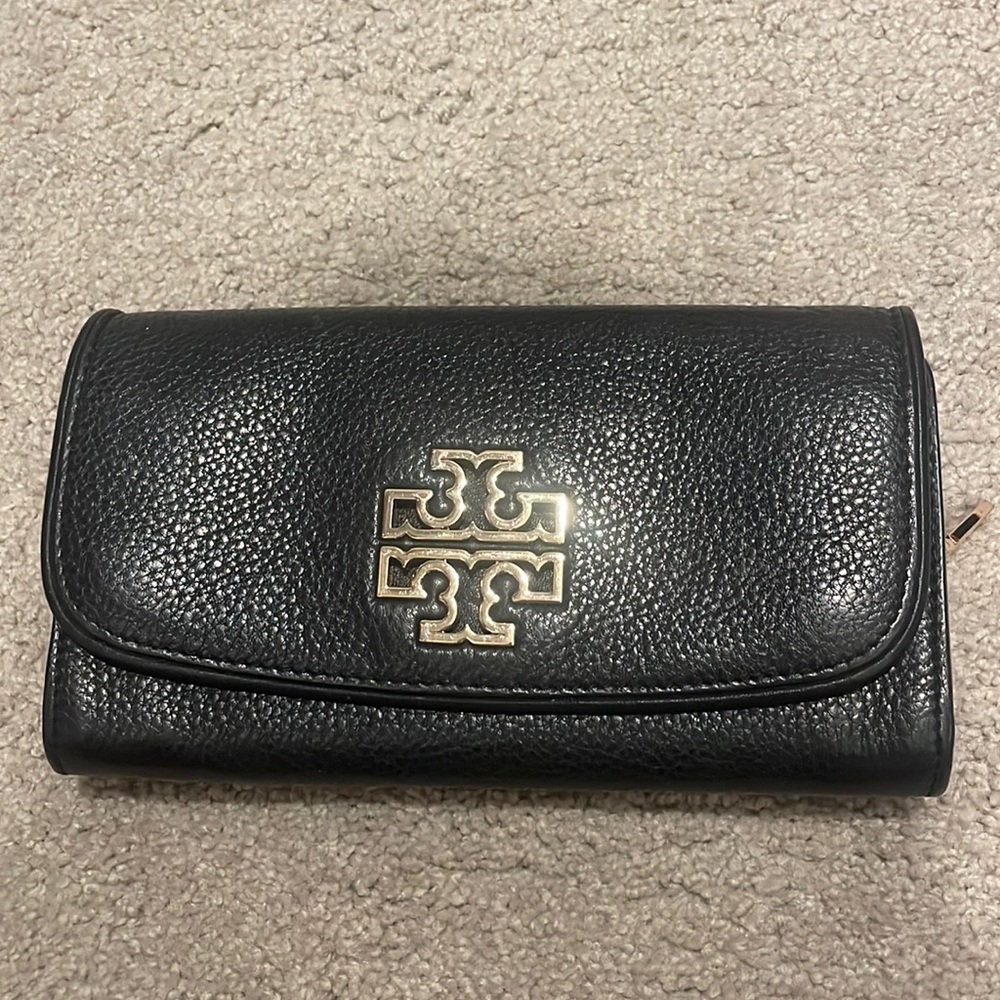 Tory Burch envelop wallet